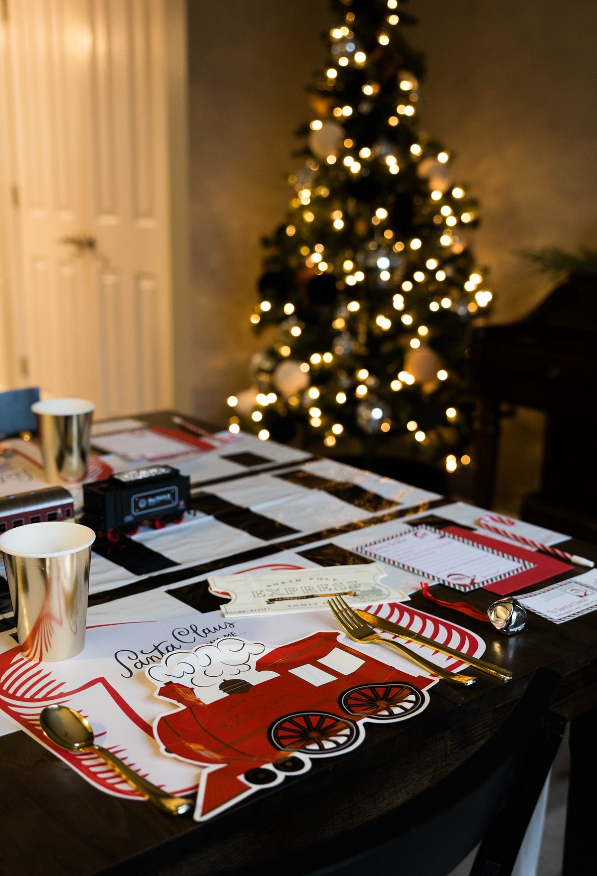 Santa Express Party Pack